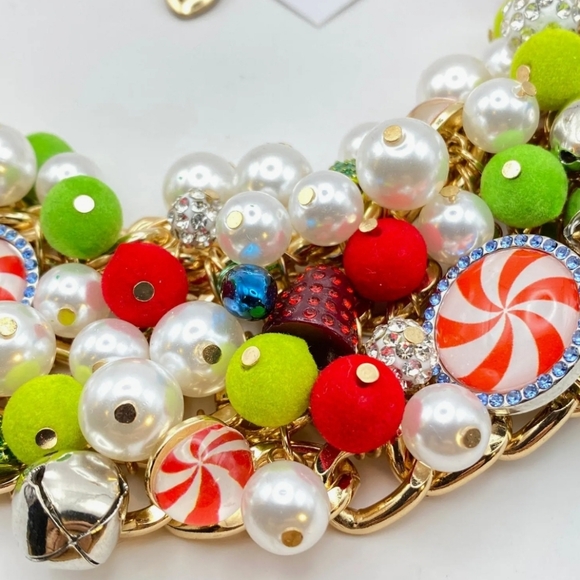 Betsey Johnson Peppermint Pearl Light Bulb Colorful Statement Necklace Ty HL - Picture 4 of 6